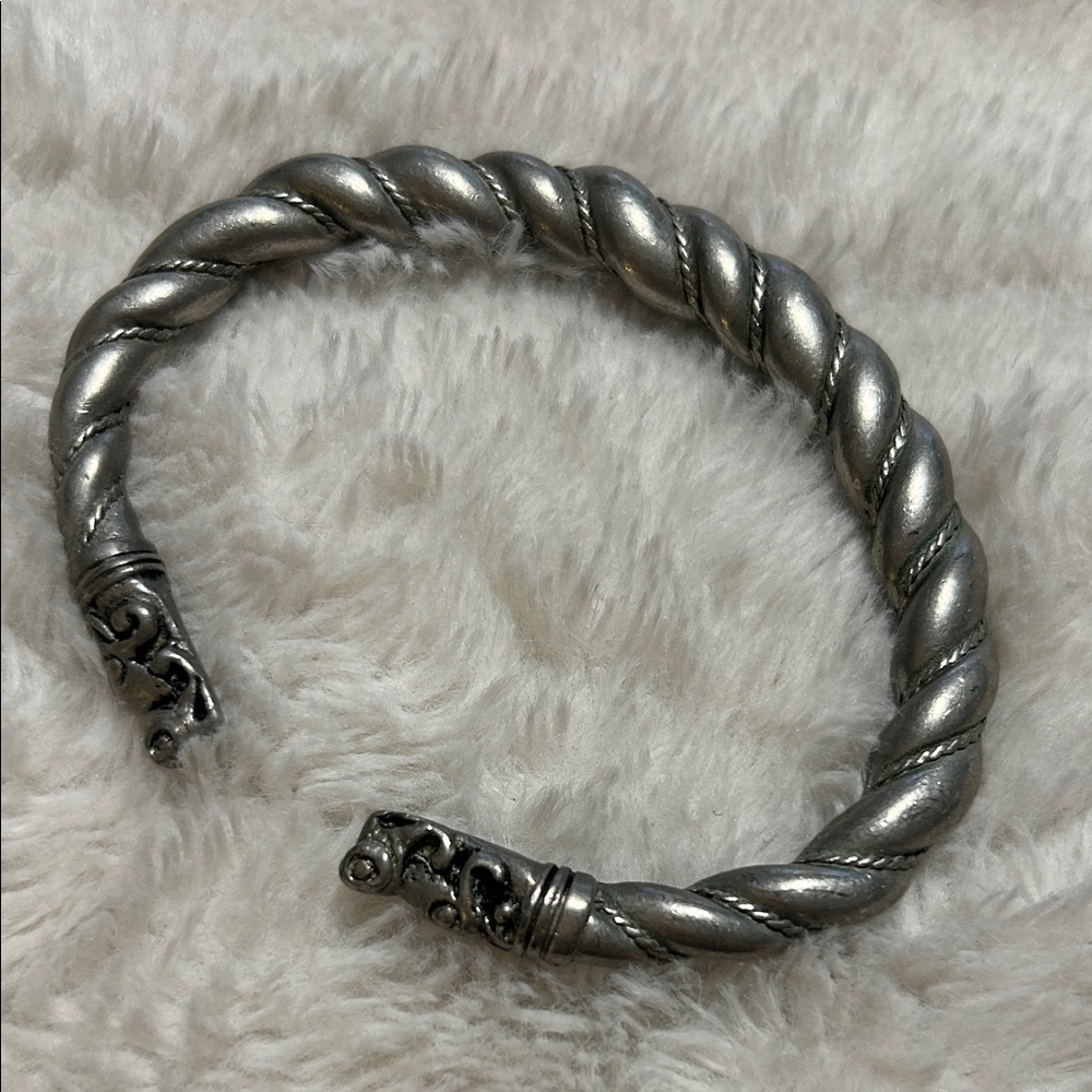 Unisex Twisted Silver Bracelet dragon heads